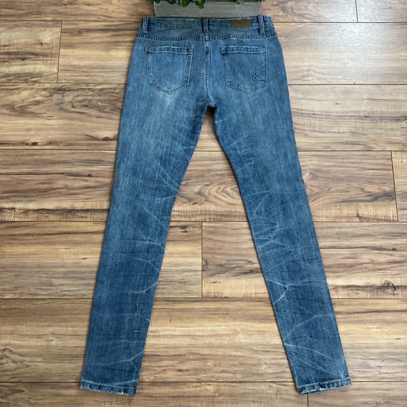 & Ampersand Avenue Skinny - Picture 2 of 11